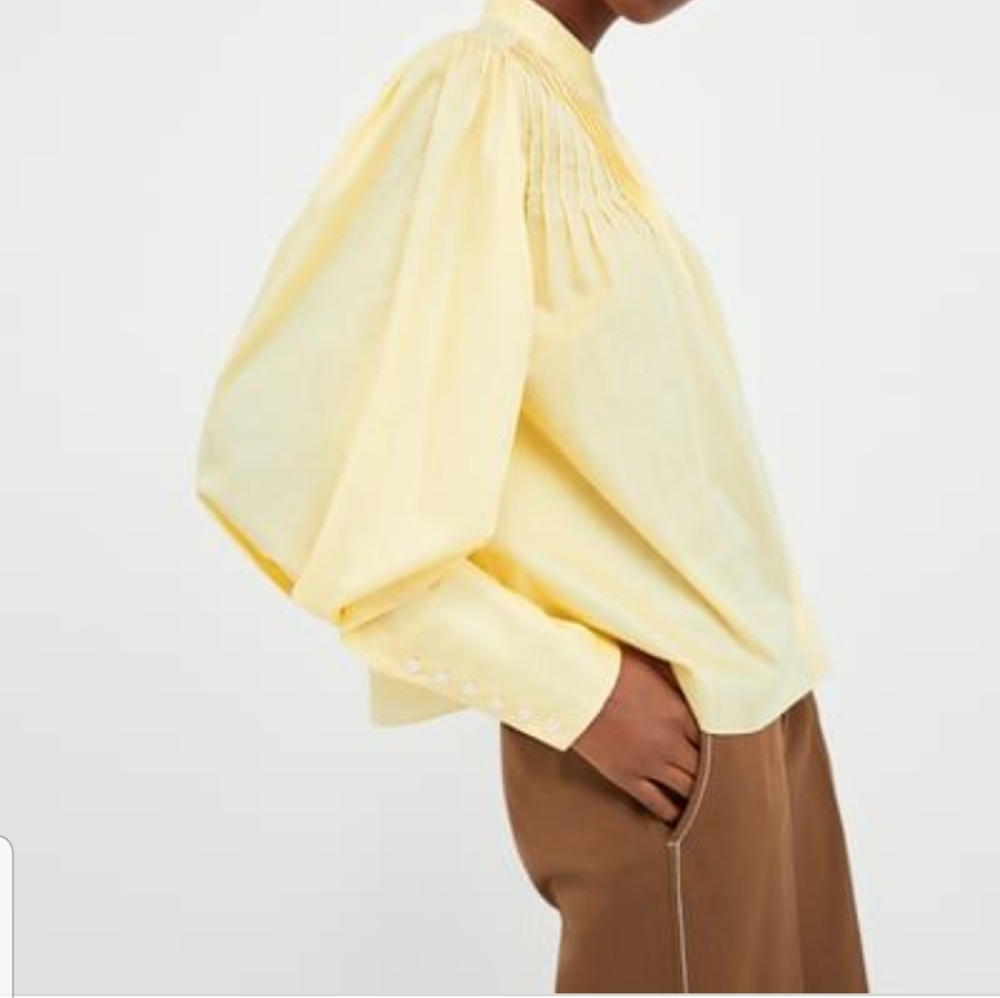 Zara pintuck button down blouse